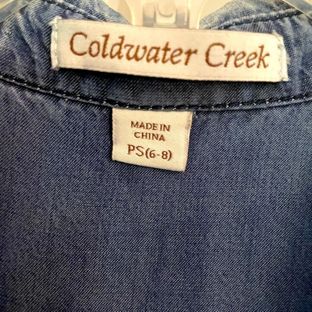 Coldwater Creek 6/8 Blue denim ombre blouse‎ 100% Tencel(Lycell) Hidden buttons. - Picture 2 of 11